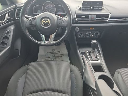 Used 2014 MAZDA MAZDA3 i Touring image 17