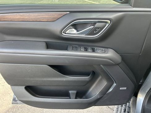 Used 2024 Chevrolet Tahoe High Country image 14