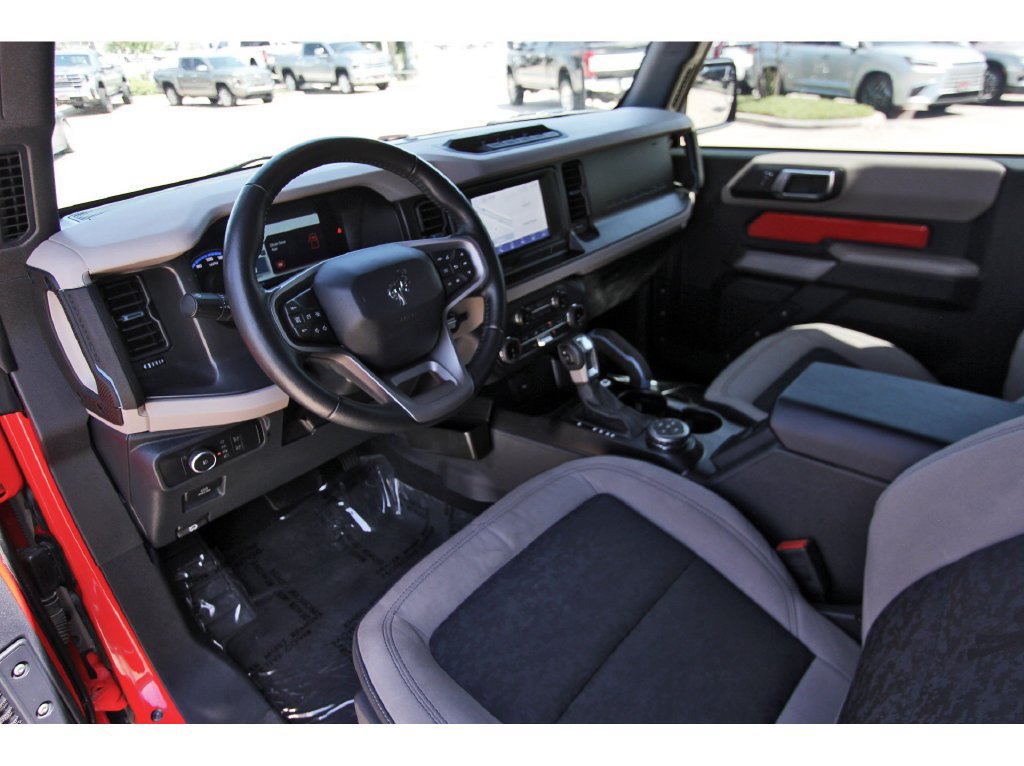 Used 2022 Ford Bronco Wildtrak AWD/4WD image 15