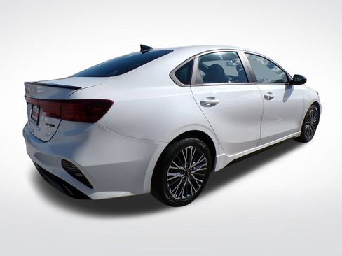 Used 2023 Kia Forte GT-Line w/ GT-Line Premium Package FWD image 4