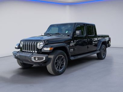 Used 2023 Jeep Gladiator Overland w/ Popular Equipment Package