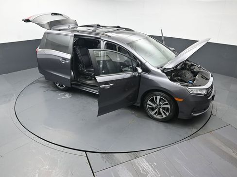 Certified 2022 Honda Odyssey Touring image 58