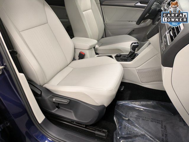 Used 2022 Volkswagen Tiguan SE AWD/4WD image 29