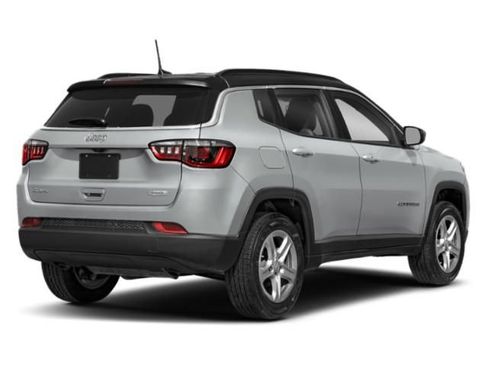 Used 2023 Jeep Compass Altitude image 3