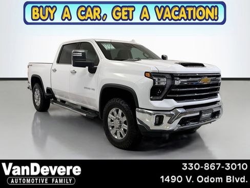 Used 2024 Chevrolet Silverado 2500 LTZ AWD/4WD image 1