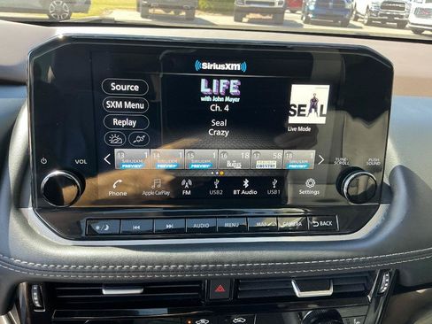 Used 2023 Nissan Rogue SL w/ SL Premium Package FWD image 25