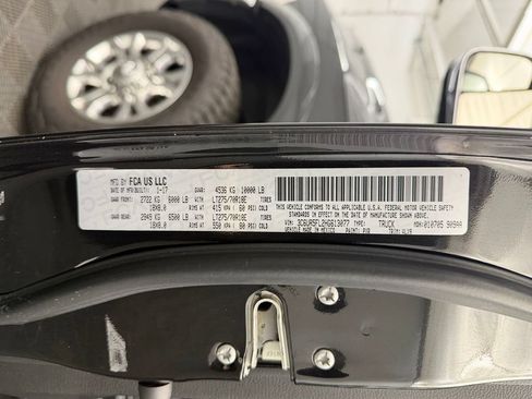Used 2017 RAM 2500 Laramie AWD/4WD image 23