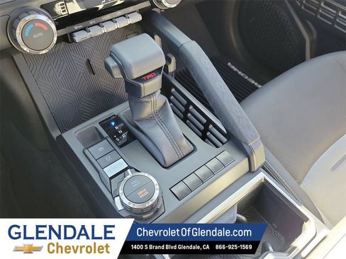 Used 2025 Toyota Tacoma TRD Sport image 27