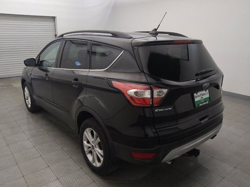 Used 2018 Ford Escape SE w/ SE Sync 3 Package FWD image 5