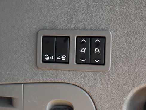 Used 2020 Chevrolet Tahoe Premier AWD/4WD image 47