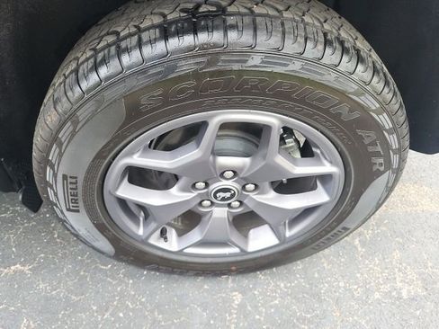 Used 2024 Ford Bronco Sport Badlands image 10