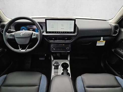 New 2025 Ford Bronco Sport Outer Banks AWD/4WD image 15