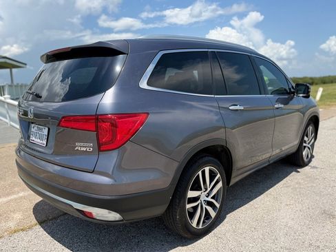 Used 2017 Honda Pilot Touring image 5