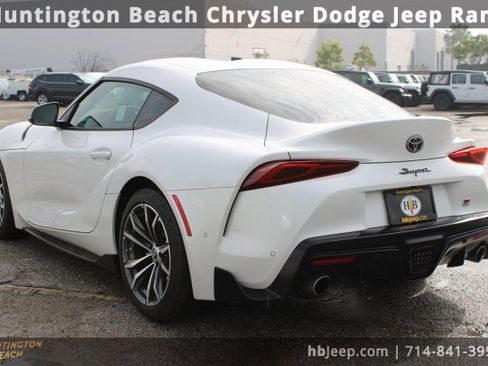 Used 2022 Toyota Supra image 3