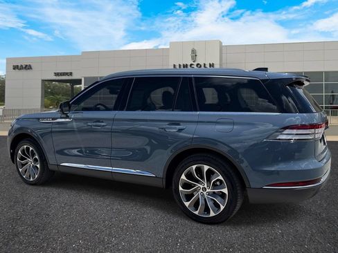New 2026 Lincoln Aviator AWD image 5
