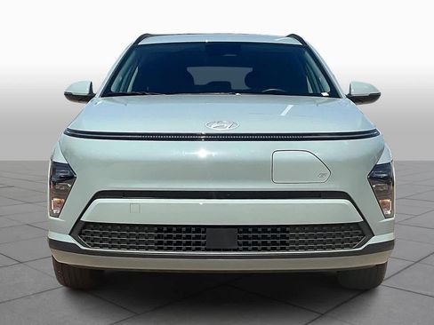 Certified 2024 Hyundai Kona SEL image 3