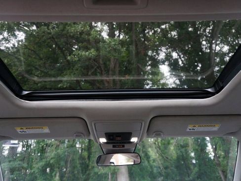 Used 2023 Honda Accord EX image 12