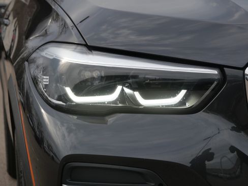 Used 2022 BMW X5 xDrive40i w/ Premium Package image 30