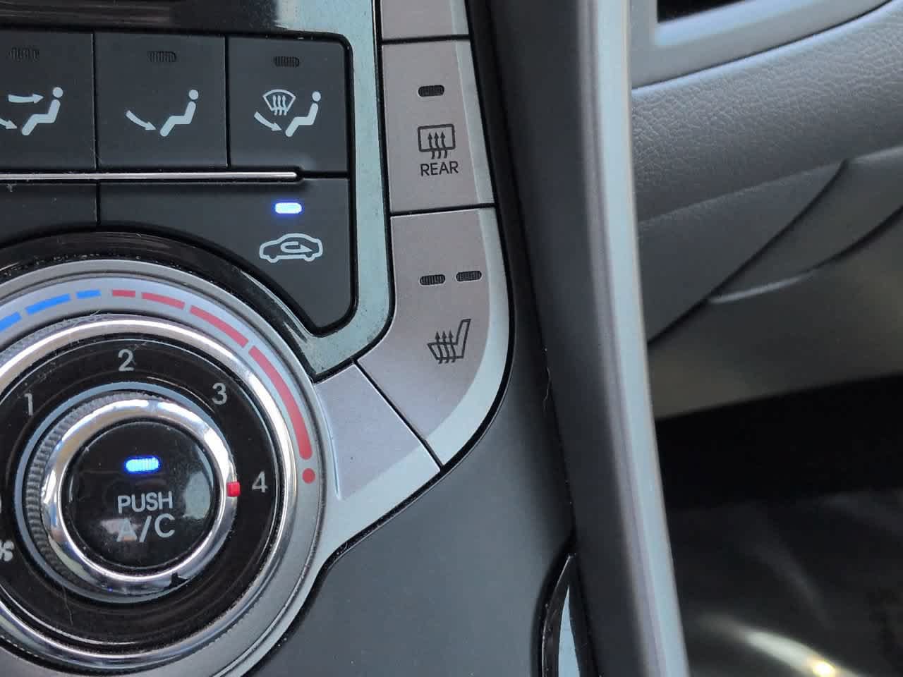 Used 2013 Hyundai Elantra GLS w/ Preferred Pkg FWD image 19