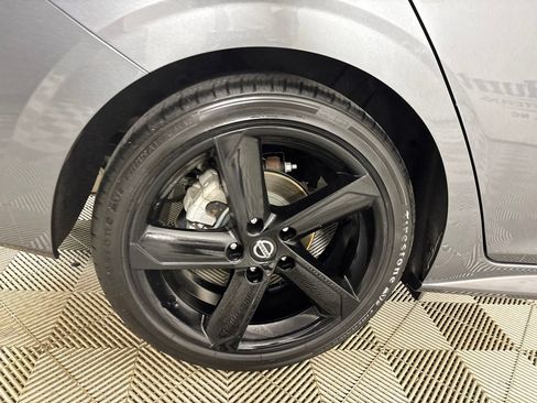 Used 2022 Nissan Sentra SR w/ Midnight Edition FWD image 31
