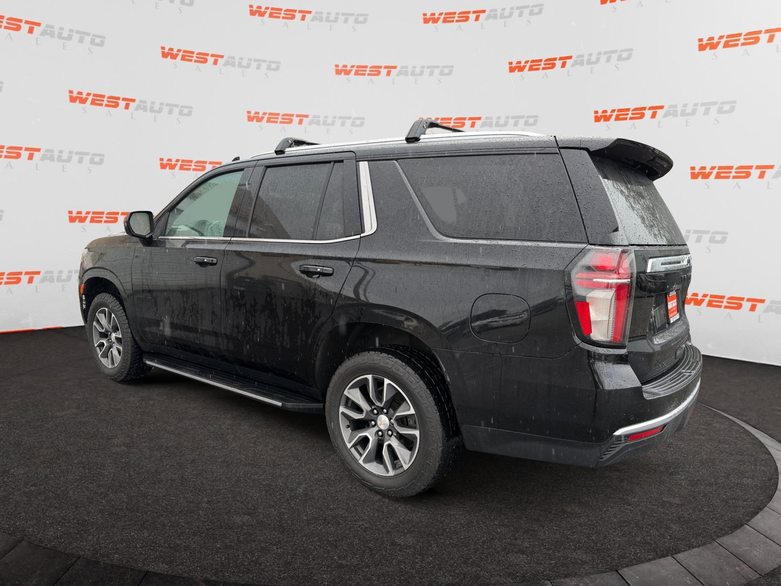 Used 2021 Chevrolet Tahoe LT AWD/4WD image 3