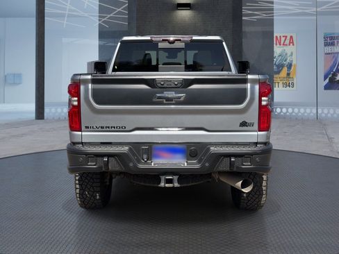 Used 2024 Chevrolet Silverado 2500 ZR2 w/ ZR2 Bison Edition AWD/4WD image 5