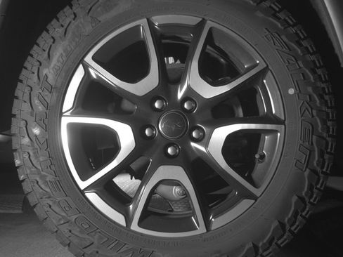 Used 2025 Jeep Compass Trailhawk AWD/4WD image 15