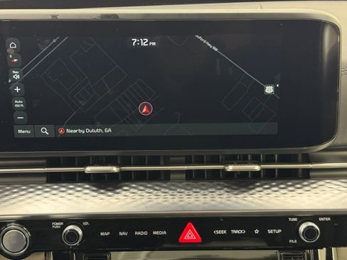 Used 2024 Kia Carnival SX Prestige image 24