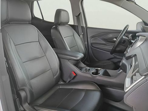 Used 2023 GMC Terrain SLT FWD image 28