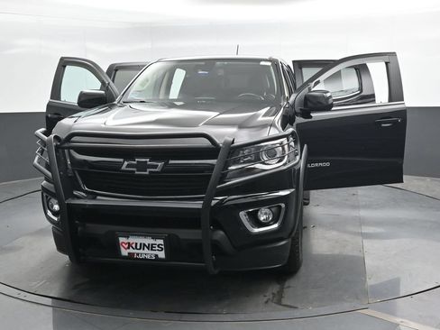 Used 2017 Chevrolet Colorado LT w/ Midnight Edition AWD/4WD image 39