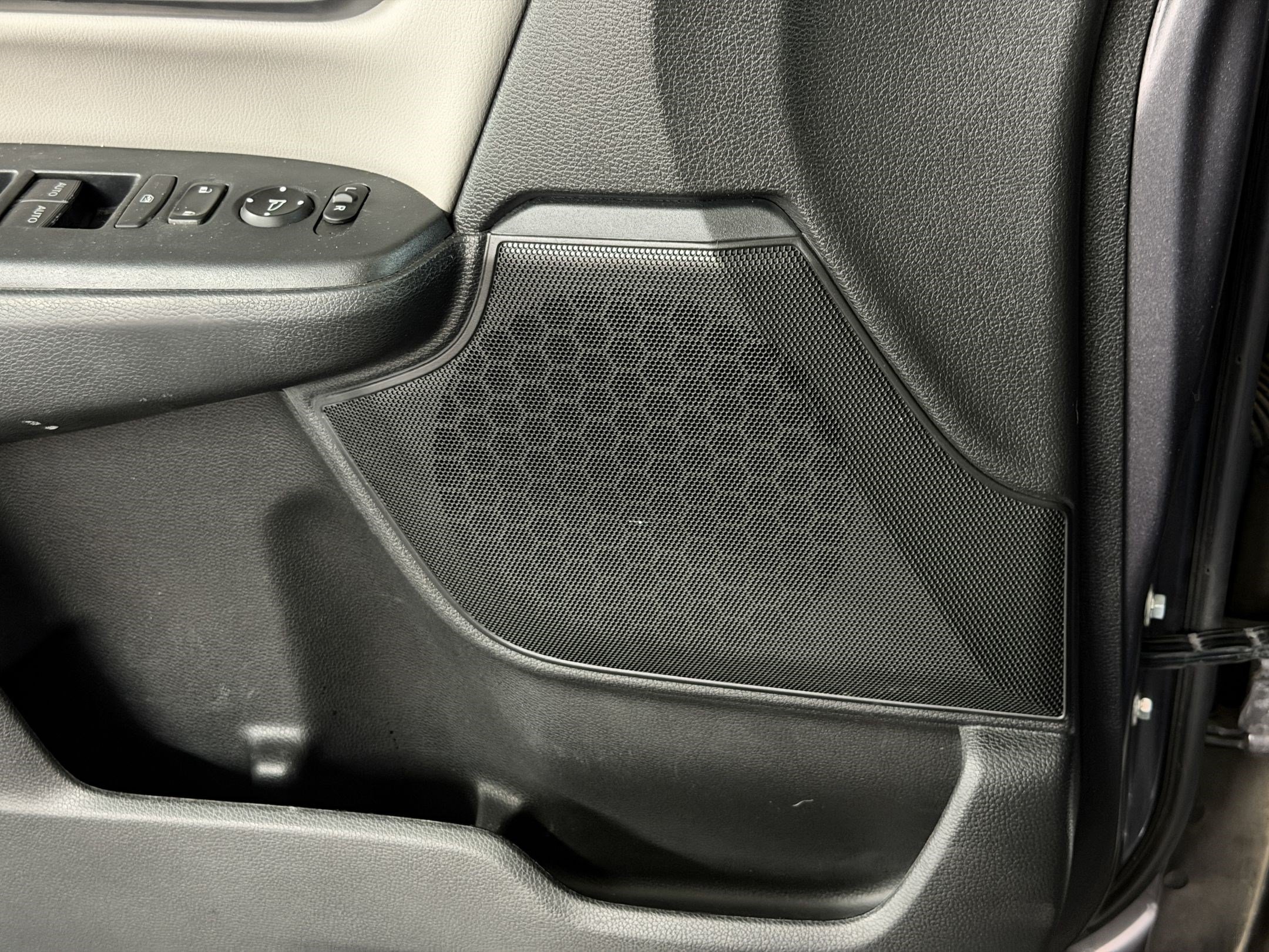 Used 2018 Honda CR-V Touring image 27