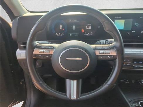 Used 2025 Hyundai Kona SEL FWD image 13