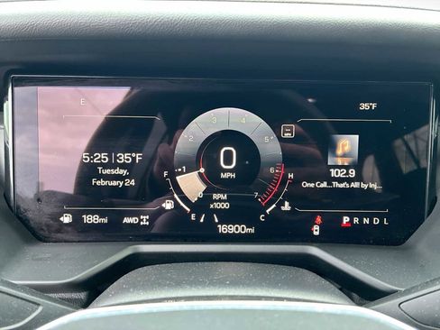 Certified 2025 GMC Acadia Elevation w/ Elevation Premium Package image 11