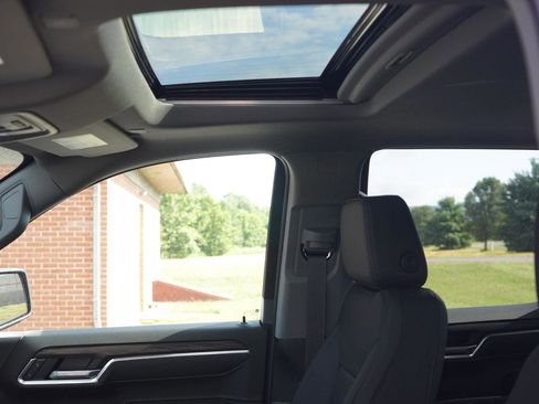 New 2026 GMC Sierra 1500 SLT w/ SLT Convenience Package image 26