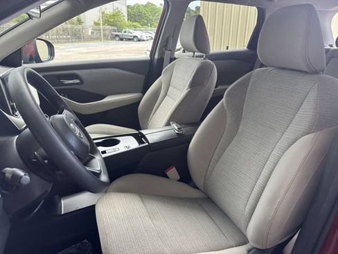 Used 2023 Nissan Rogue SV FWD image 14