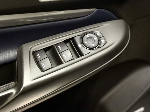 Used 2022 Chevrolet Bolt EUV Premier w/ Sun & Sound Package image 12