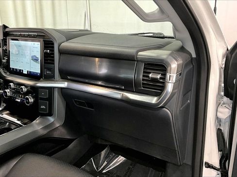 Used 2022 Ford F150 Lariat AWD/4WD image 16