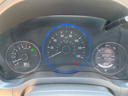 Used 2022 Honda HR-V Sport image 7