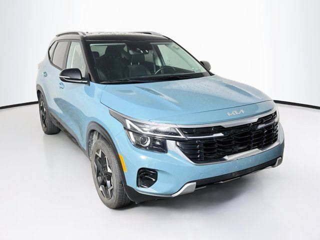 Certified 2025 Kia Seltos S AWD/4WD image 3