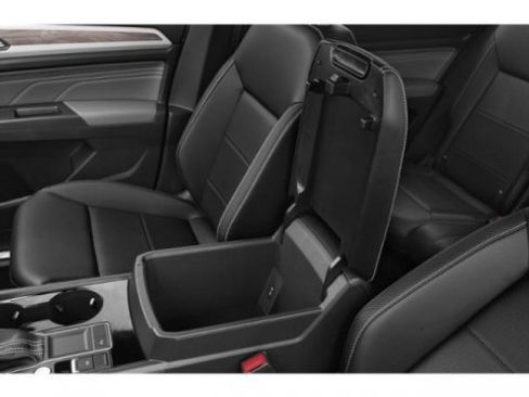 Used 2023 Volkswagen Atlas Cross Sport SE w/ Panoramic Sunroof Package image 17