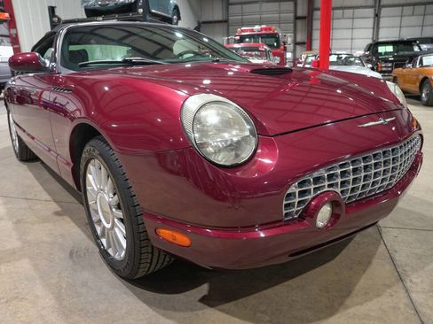 Used 2004 Ford Thunderbird Deluxe RWD image 26