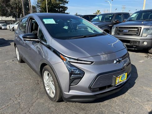 Used 2023 Chevrolet Bolt LT w/ Driver Confidence Package image 1