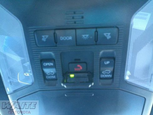 New 2025 Toyota RAV4 SE image 15