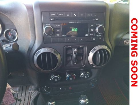 Used 2015 Jeep Wrangler Unlimited Sport w/ Quick Order Package 24S AWD/4WD image 12