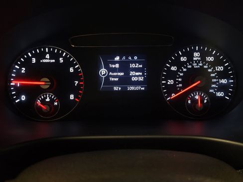 Used 2018 Kia Sorento AWD image 23