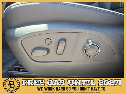 New 2027 Buick Enclave Avenir w/ LPO, Floor Liner Package FWD image 19