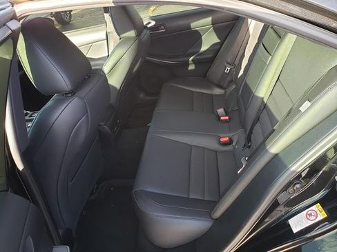 Used 2017 Lexus IS 200t image 13