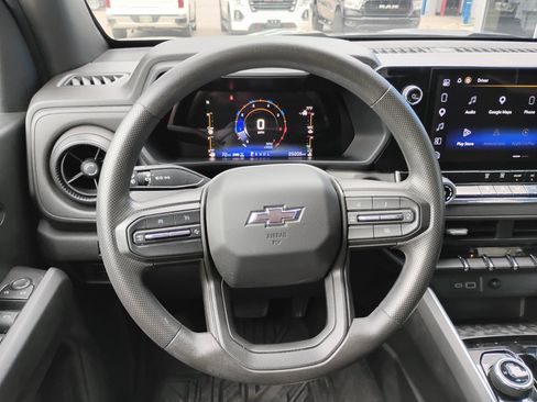 Used 2023 Chevrolet Colorado Trail Boss w/ Technology Package AWD/4WD image 20