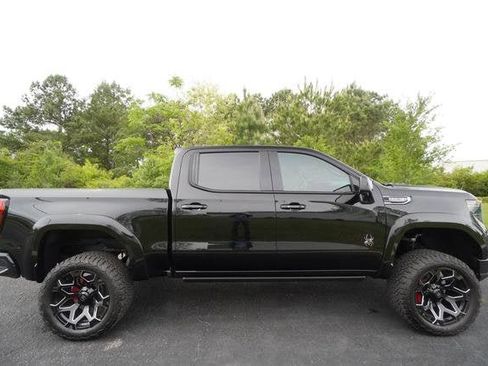 New 2026 GMC Sierra 1500 AT4 w/ AT4 Premium Package AWD/4WD image 2