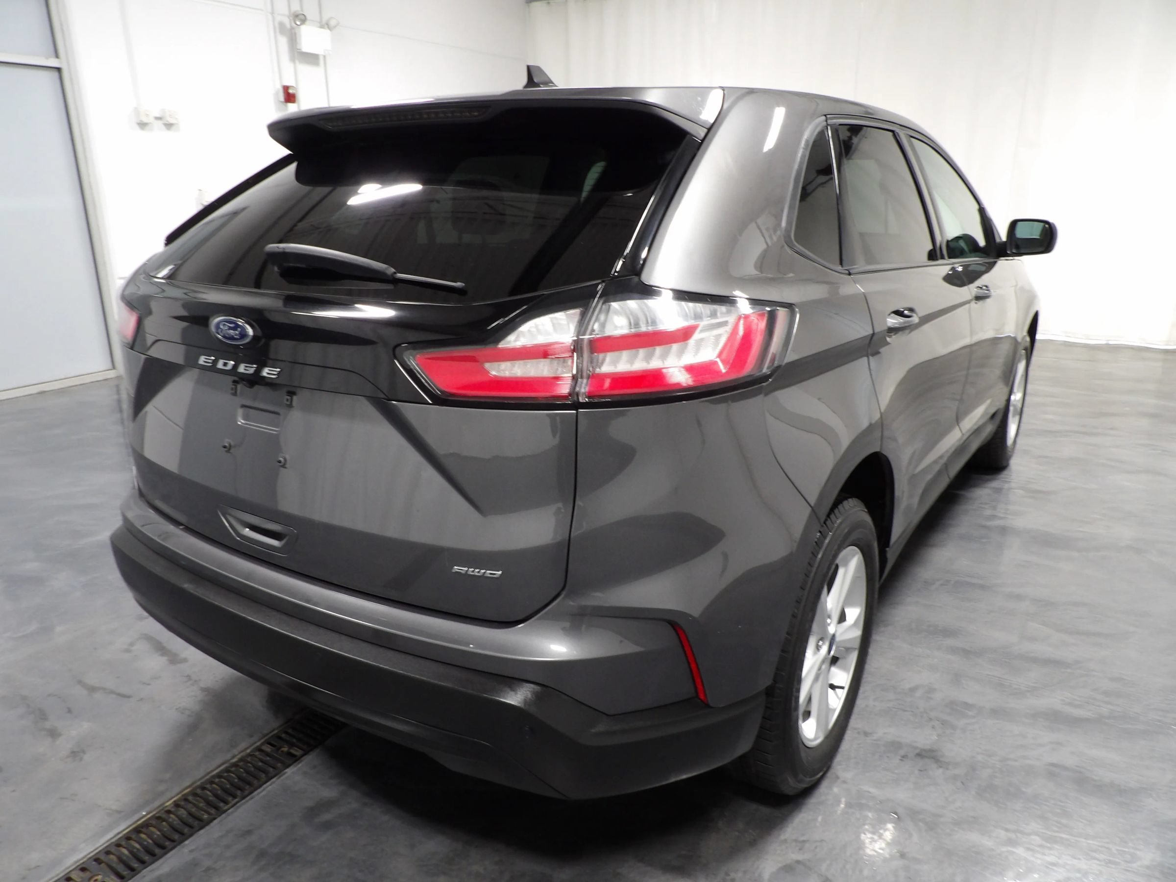 Used 2022 Ford Edge SE AWD/4WD image 5